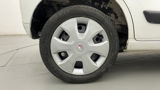 Used 2016 Maruti Suzuki Wagon R 1.0 [2010-2019] VXi Petrol Manual tyres RIGHT REAR TYRE RIM VIEW