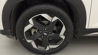 Used 2021 Hyundai Alcazar Platinum 7 STR 1.5 Diesel MT Diesel Manual tyres LEFT FRONT TYRE RIM VIEW
