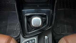 Used 2020 MG Motors Hector Plus Sharp 2.0 Diesel Turbo MT 6-STR Diesel Manual interior GEAR  KNOB VIEW