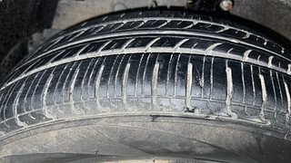 Used 2016 Maruti Suzuki Ertiga [2015-2018] Vxi CNG Petrol+cng Manual tyres LEFT FRONT TYRE TREAD VIEW