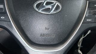 Used 2018 Hyundai Elite i20 [2018-2020] Asta 1.2 Petrol Manual top_features Airbags