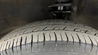 Used 2013 Maruti Suzuki Alto 800 [2012-2016] Lxi Petrol Manual tyres LEFT FRONT TYRE TREAD VIEW