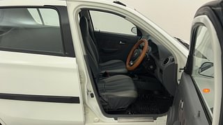 Used 2013 Maruti Suzuki Alto 800 [2012-2016] LXi Anniversary Edition Petrol Manual interior RIGHT SIDE FRONT DOOR CABIN VIEW