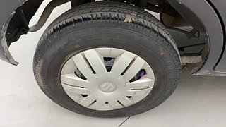 Used 2013 Maruti Suzuki Alto 800 [2012-2016] Lxi Petrol Manual tyres RIGHT REAR TYRE RIM VIEW