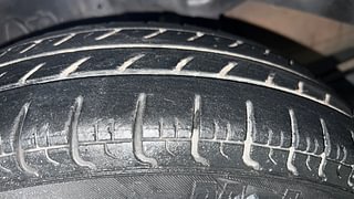 Used 2016 Hyundai Eon [2011-2018] Era + Petrol Manual tyres RIGHT REAR TYRE TREAD VIEW