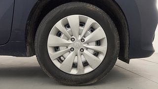 Used 2022 Maruti Suzuki Baleno Sigma Petrol Petrol Manual tyres RIGHT FRONT TYRE RIM VIEW