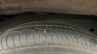 Used 2016 Toyota Innova Crysta [2016-2020] 2.4 Z 7STR Diesel Manual tyres RIGHT REAR TYRE TREAD VIEW