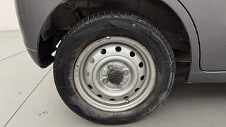 Used 2014 Maruti Suzuki Wagon R 1.0 [2010-2019] LXi CNG (outside fitted) Petrol+cng Manual tyres RIGHT REAR TYRE RIM VIEW