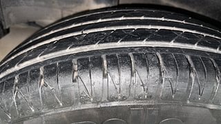 Used 2015 Honda City V Petrol Manual tyres RIGHT REAR TYRE TREAD VIEW