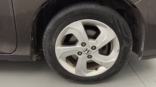 Used 2015 Honda City V Petrol Manual tyres RIGHT FRONT TYRE RIM VIEW