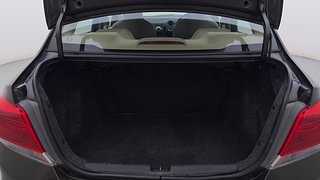 Used 2016 Honda Amaze [2013-2016] 1.2 S i-VTEC Petrol Manual interior DICKY INSIDE VIEW