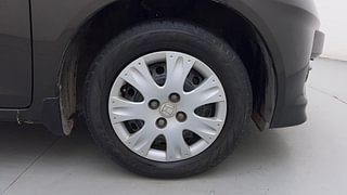 Used 2016 Honda Amaze [2013-2016] 1.2 S i-VTEC Petrol Manual tyres RIGHT FRONT TYRE RIM VIEW