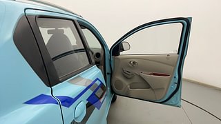 Used 2014 Datsun GO [2014-2019] T Petrol Manual interior RIGHT FRONT DOOR OPEN VIEW