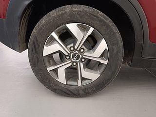 Used 2021 Kia Sonet HTX Plus 1.5 Diesel Manual tyres RIGHT REAR TYRE RIM VIEW