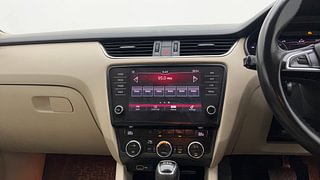 Used 2019 Skoda Octavia [2017-2019] 1.8 TSI AT L K Petrol Automatic interior MUSIC SYSTEM & AC CONTROL VIEW