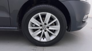 Used 2014 Volkswagen Polo [2014-2020] Highline 1.5 (D) Diesel Manual tyres RIGHT FRONT TYRE RIM VIEW