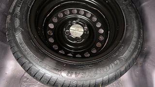 Used 2015 Honda City V Petrol Manual tyres SPARE TYRE VIEW