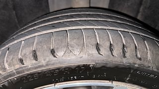 Used 2016 Volvo V40 [2013-2018] D3 R-Design Diesel Automatic tyres RIGHT REAR TYRE TREAD VIEW