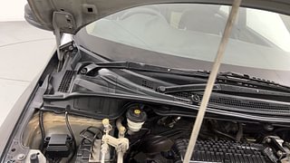 Used 2015 Honda City V Petrol Manual engine ENGINE RIGHT SIDE HINGE & APRON VIEW