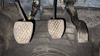 Used 2014 Datsun GO [2014-2019] T Petrol Manual interior PEDALS VIEW