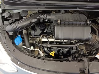 Used 2011 Hyundai i10 [2010-2016] Magna 1.2 Petrol Petrol Manual engine ENGINE RIGHT SIDE VIEW