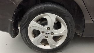 Used 2015 Honda City V Petrol Manual tyres RIGHT REAR TYRE RIM VIEW
