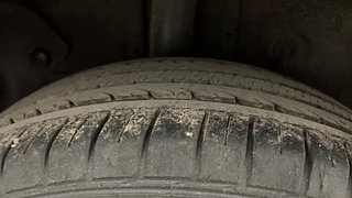 Used 2017 Hyundai Elite i20 [2014-2018] Asta 1.2 Dual Tone Petrol Manual tyres RIGHT REAR TYRE TREAD VIEW