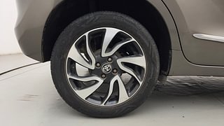 Used 2019 Toyota Glanza [2019-2022] G Petrol Manual tyres RIGHT REAR TYRE RIM VIEW