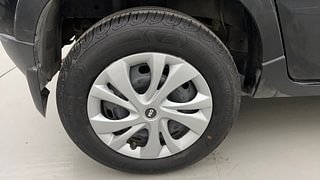 Used 2016 Mahindra KUV100 [2015-2017] K4 6 STR Petrol Manual tyres RIGHT REAR TYRE RIM VIEW