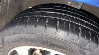 Used 2020 Maruti Suzuki Baleno [2019-2022] Zeta Petrol Petrol Manual tyres LEFT FRONT TYRE TREAD VIEW