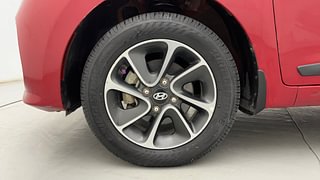 Used 2017 Hyundai Grand i10 [2017-2020] Asta 1.2 Kappa VTVT Petrol Manual tyres LEFT FRONT TYRE RIM VIEW