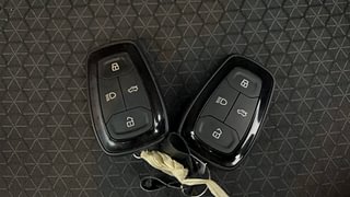 Used 2023 Tata Altroz XTA Petrol DCT Petrol Automatic extra CAR KEY VIEW