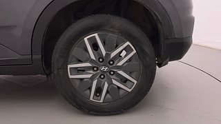 Used 2022 Hyundai Venue [2019-2022] SX 1.5 CRDI Diesel Manual tyres LEFT REAR TYRE RIM VIEW