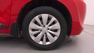 Used 2017 Maruti Suzuki Baleno [2015-2019] Delta Petrol Petrol Manual tyres RIGHT FRONT TYRE RIM VIEW