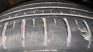 Used 2017 Maruti Suzuki Baleno [2015-2019] Alpha Petrol Petrol Manual tyres RIGHT FRONT TYRE TREAD VIEW