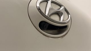 Used 2017 Hyundai Grand i10 [2017-2020] Sportz (O) 1.2 kappa VTVT Petrol Manual top_features Rear camera