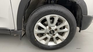 Used 2017 Mahindra KUV100 [2015-2017] K8 6 STR Dual Tone Petrol Manual tyres RIGHT FRONT TYRE RIM VIEW