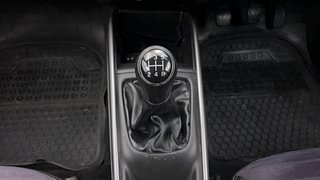 Used 2020 Maruti Suzuki Baleno [2019-2022] Zeta Petrol Petrol Manual interior GEAR  KNOB VIEW