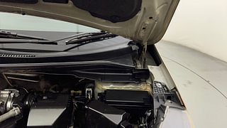 Used 2018 Honda WR-V [2017-2020] VX i-VTEC Petrol Manual engine ENGINE LEFT SIDE HINGE & APRON VIEW