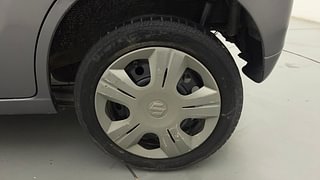 Used 2016 Maruti Suzuki Wagon R 1.0 [2010-2019] VXi Petrol Manual tyres LEFT REAR TYRE RIM VIEW