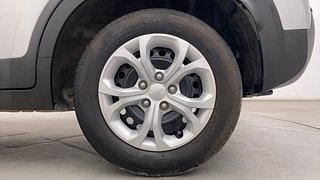 Used 2023 Kia Sonet HTE 1.5 Diesel IMT Diesel Manual tyres LEFT REAR TYRE RIM VIEW