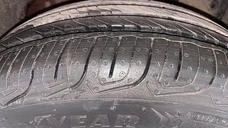 Used 2015 Ford Figo Aspire [2015-2019] Titanium 1.2 Ti-VCT Petrol Manual tyres RIGHT FRONT TYRE TREAD VIEW