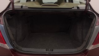 Used 2015 Honda Amaze [2013-2016] 1.2 S i-VTEC Petrol Manual interior DICKY INSIDE VIEW