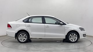 Used 2016 Volkswagen Vento [2015-2019] Highline Petrol AT Petrol Automatic exterior RIGHT SIDE VIEW