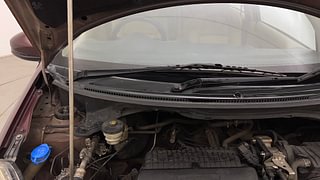 Used 2015 Honda Amaze [2013-2016] 1.2 S i-VTEC Petrol Manual engine ENGINE RIGHT SIDE HINGE & APRON VIEW