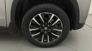 Used 2021 Maruti Suzuki Vitara Brezza [2020-2022] ZXI Plus Petrol Manual tyres RIGHT FRONT TYRE RIM VIEW