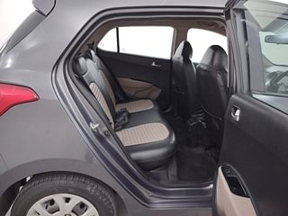 Used 2015 Hyundai Grand i10 [2013-2017] Sportz 1.2 Kappa VTVT Petrol Manual interior RIGHT SIDE REAR DOOR CABIN VIEW