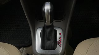 Used 2016 Volkswagen Vento [2015-2019] Highline Petrol AT Petrol Automatic interior GEAR  KNOB VIEW