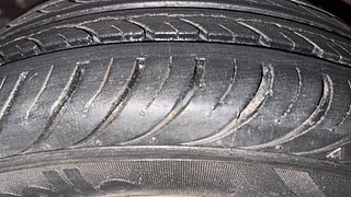 Used 2017 Hyundai Eon [2011-2018] Magna + (O) Petrol Manual tyres LEFT FRONT TYRE TREAD VIEW