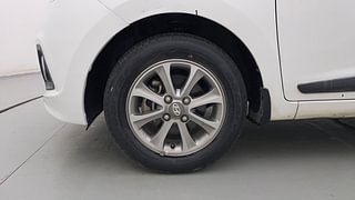 Used 2015 Hyundai Grand i10 [2013-2017] Asta 1.2 Kappa VTVT (O) Petrol Manual tyres LEFT FRONT TYRE RIM VIEW